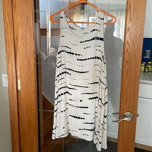 Last Chance! Will be donated 6/22! BB Dakota Tunic Dress!